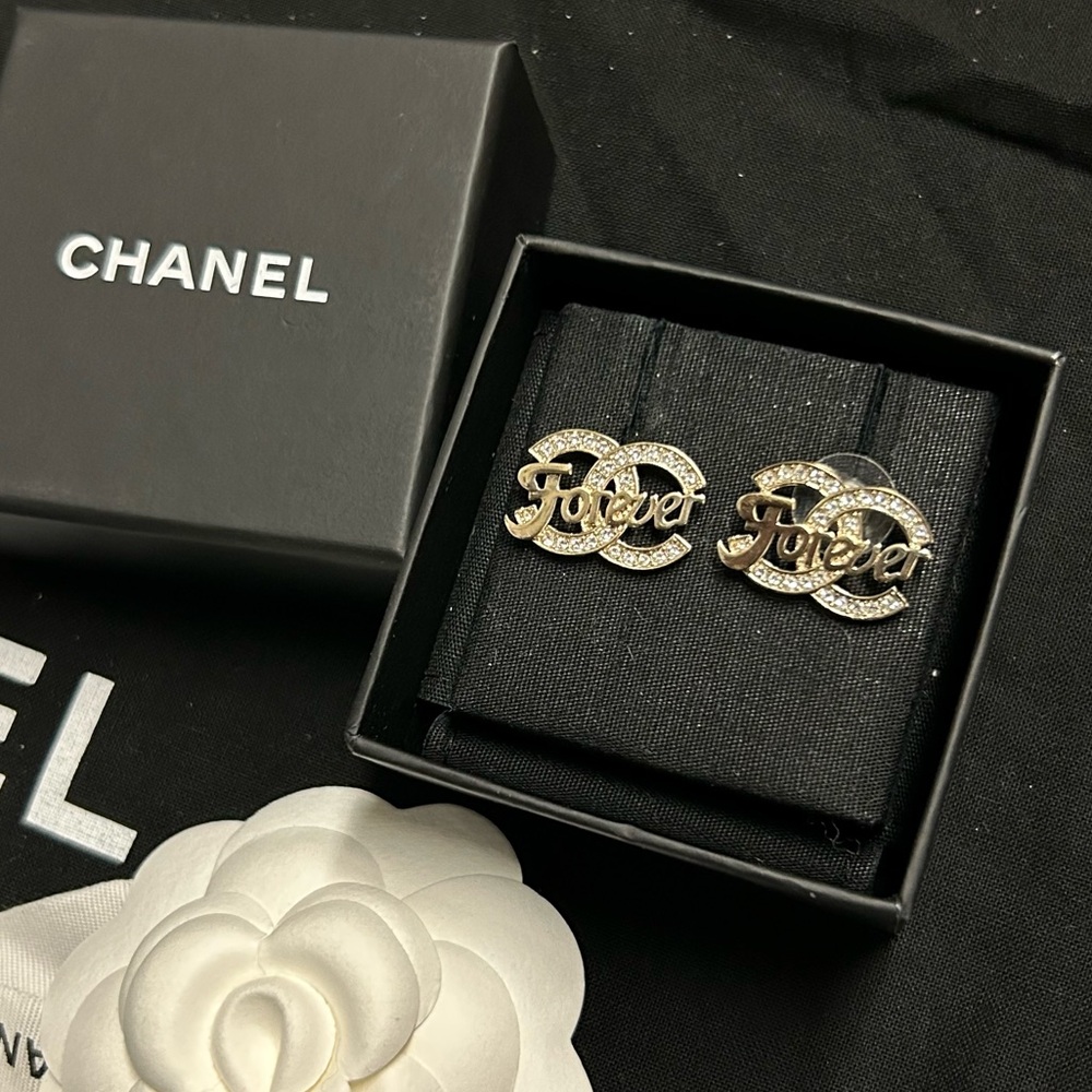 CHANEL earrings Gold and Silver 'Forever' Earrings